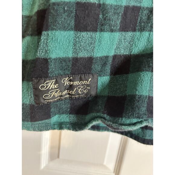 The Vermont Flannel Co Women’s Small Green Plaid Button Up Flannel Shirt - Picture 3 of 7
